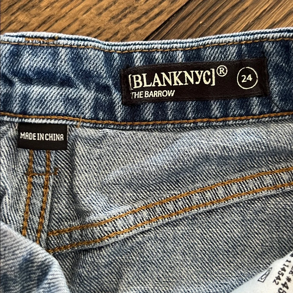 BlankNYC The Barrow Short 24 Vintage High Rise Distressed Festival Shorts Boho‎